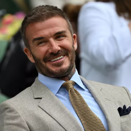 ديفيد بيكهام في نادي عموم إنجلترا للتنس والكروكيه في ويمبلدون، جنوب غرب لندن (David Beckham at The All England Lawn Tennis and Croquet Club in Wimbledon, southwest London). مصدر الصورة: Glyn KIRK / AFP