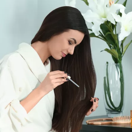 فوائد زيت جوز الهند للشعر الخفيف