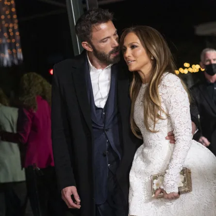 جينيفر لوبيز Jennifer Lopez خلال عرض فيلم "Marry Me" (مصدر الصورة: VALERIE MACON / AFP)