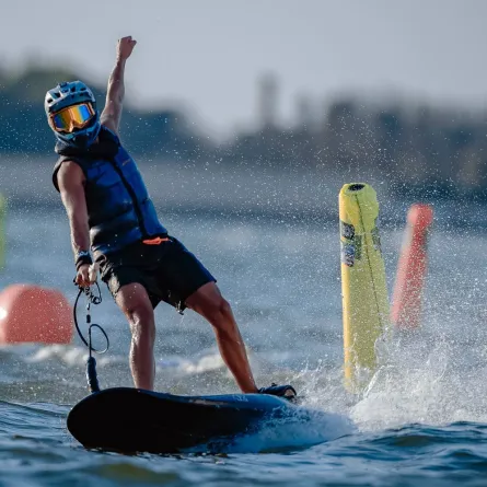  بطولة موسم جدة الدولية للموتوسيرف بكورنيش أبحر
