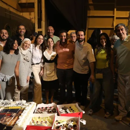 احتفال أبطال فيلم قصر الباشا بانتهاء تصويره -الصورة من المركز الإعلامي للفيلم