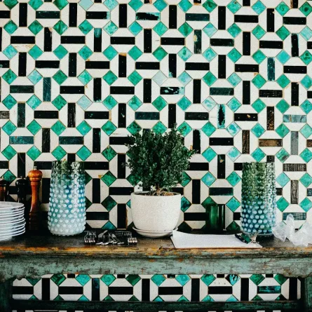 جانب من غرفة الطعام