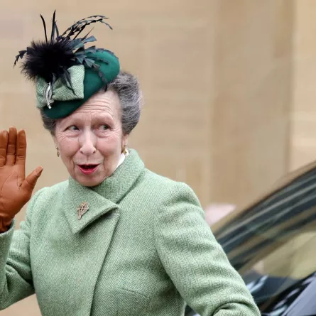 الأميرة آن في كنيسة سانت جورج، قلعة وندسور (Princess Anne at St. George's Chapel, Windsor Castle). مصدر الصورة: Hollie Adams / POOL / AFP