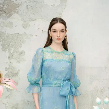 فستان من لويزا بيكاريا Luisa Beccaria - الصورة من Launchmetrics/Spotlight ©