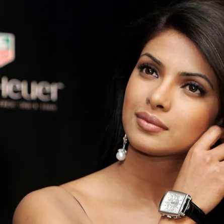 ممثلة أفلام بوليوود وملكة جمال العالم السابقة بريانكا شوبرا في نيودلهي - مصدر الصورة: (MANAN VATSYAYANA / AFP)