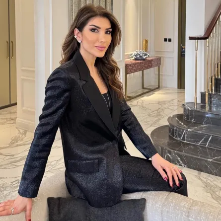 المصممة جوزيت ليون - الصورة من مكتب العلاقات العامة للعلامة