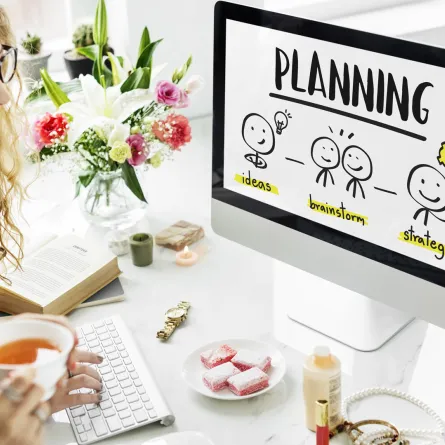 إدارة الأولويات هي الطريق نحو حياة أكثر هدوءاً Image by rawpixel .com on Freepik