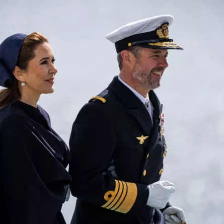الملك فريدريك العاشر والملكة ماري في ستوكهولم، السويد (King Frederik X and Queen Mary in Stockholm, Sweden). مصدر الصورة: Jonathan NACKSTRAND / AFP