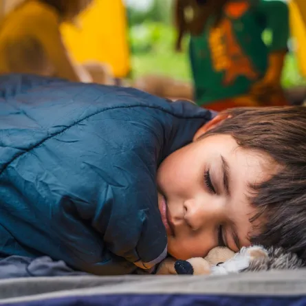 صورة طفل نائم