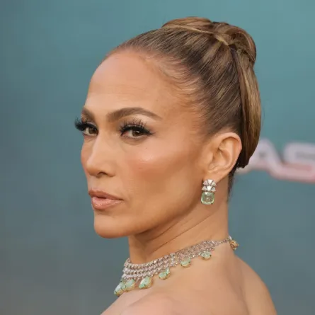 جينيفر لوبيز  Jennifer Lopez في عرض فيلمها في لوس أنجليس (مصدر الصورة: KEVIN WINTER / GETTY IMAGES NORTH AMERICA / Getty Images via AFP)