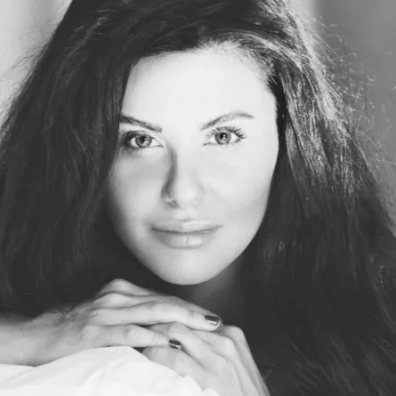 دانا حمدان- الصورة من حسابها على الفيسبوك