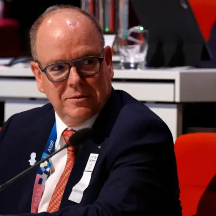 الأمير ألبرت الثاني في الدورة 142 للجنة الأولمبية الدولية في باريس (Prince Albert II at the 142nd session of the International Olympic Committee in Paris). مصدر الصورة: Ludovic MARIN / AFP