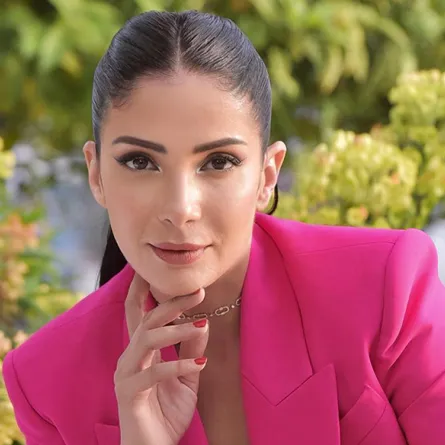 منى زكي -الصورة من حسابها الرسمي على إنستغرام