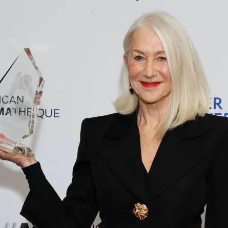 هيلين ميرين في بيفرلي هيلز، كاليفورنيا (Helen Mirren in Beverly Hills, California). مصدر الصورة: Michael TRAN / AFP