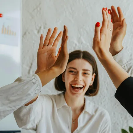 تحقيق إنتاجية أعلى بنفس عدد الموظفين - الصورة من pexels  تصوير olia danilevich