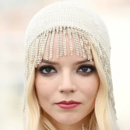 آنيي تايلور Anya Taylor