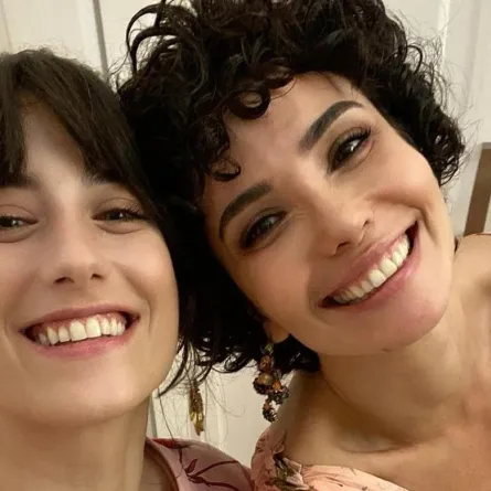 هازال كايا وسونغول أودن- الصورة من حساب سونغول أودن على إنستغرام