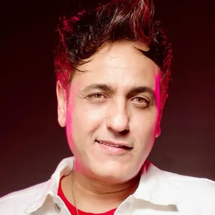 بعد تجاوز أزمته الصحية: محمد رحيم يعلن عن أحدث أعماله الفنية 