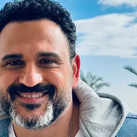 أكرم حسني - الصورة من صفحته على انستغرام