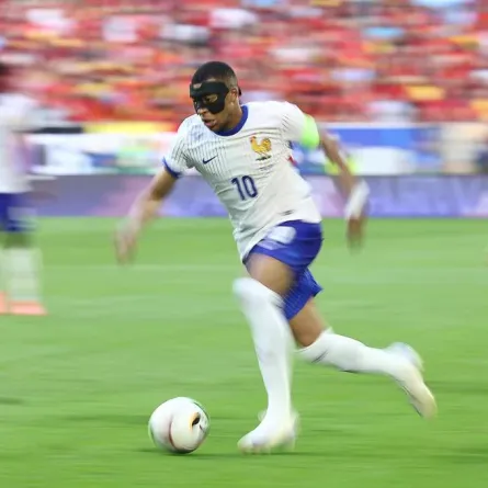 إصابة مبابي قد تعيق مشاركته في نهائي يورو 2024 - الصورة من  uefa