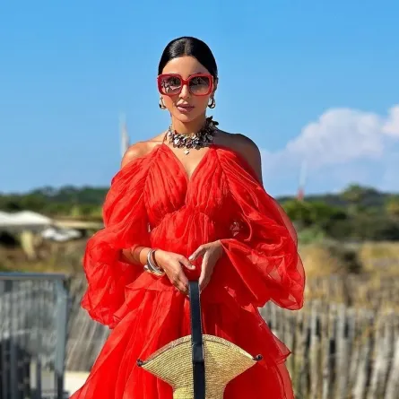 مهيرة عبد العزيز بفستان ناعم -الصورة من حسابها على إنستغرام