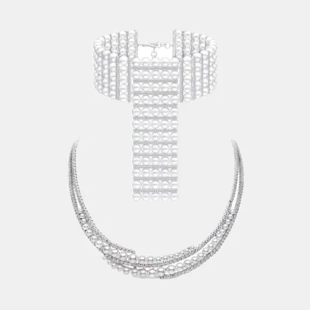 عقود لؤلؤ أبيض