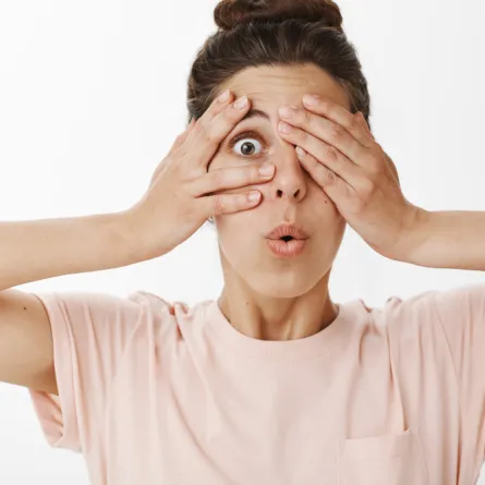 جفاف العين يثير الشعور بالحكة