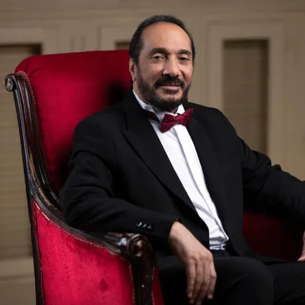 علي الحجار - مصدر الصورة الصفحة الرسمية له على فيسبوك