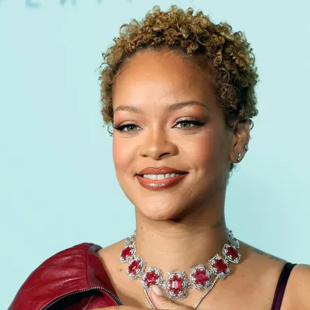 ريهانا Rihanna في حفل Fenty Hair (مصدر الصورة: Leon Bennett / GETTY IMAGES NORTH AMERICA / Getty Images via AFP) RELATED CONTENT