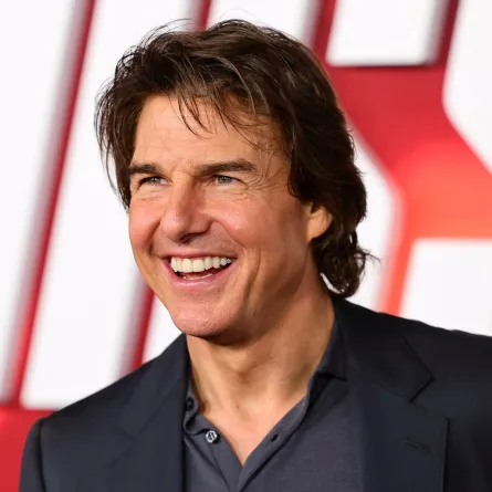 توم كروز في مسرح روز، وجاز في مركز لينكولن في مدينة نيويورك (Tom Cruise at Rose Theater, Jazz at Lincoln Center in New York City). مصدر الصورة: Theo Wargo/Getty Images/AFP