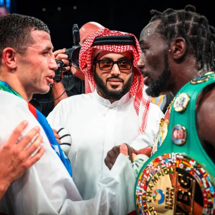 نزالات لوس أنجليس شهدت تنافس 16 ملاكماً عالمياً، في حدث يُنظم للمرة الأولى خارج السعودي