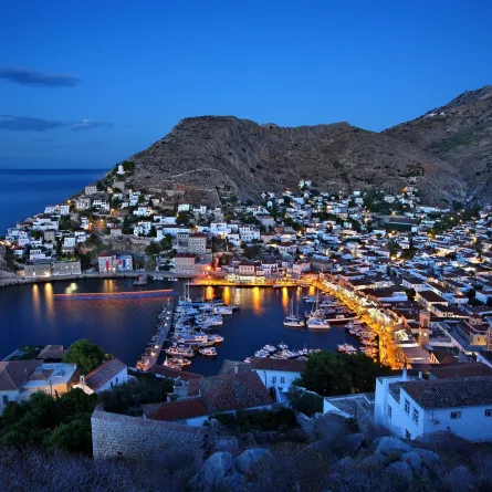 إطلالة على جزيرة هيدرا