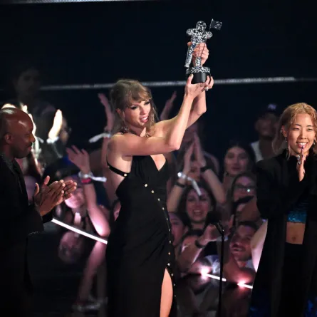 تايلور سويفت Taylor Swift في حفل MTV عام 2023 (مصدر الصورة:  Timothy A. CLARY / AFP)