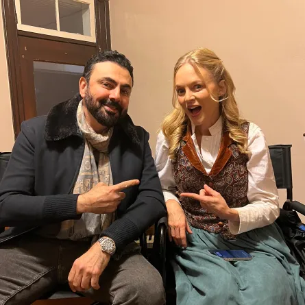 محمد كريم مع النجمة هيذر جراهام - الصورة من المكتب الصحفي لمحمد كريم