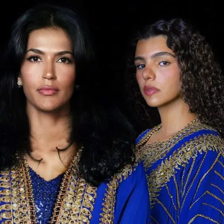 لاعبة السباحة لارا دشتي وبطلة التجديف سعاد الفقعان 