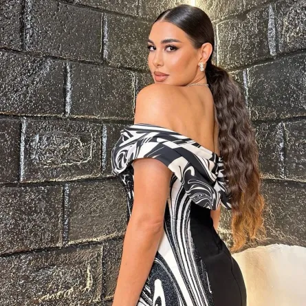 تسريحات شعر طويل للخطوبة من النجمات