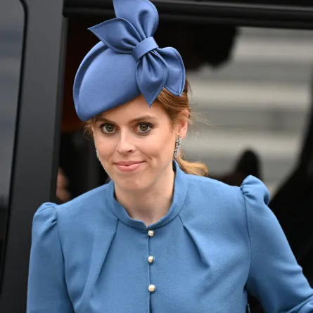 الأميرة بياتريس Princess Beatrice في كنيسة Saint Paul لندن (مصدر الصورة: Daniel LEAL / POOL / AFP)