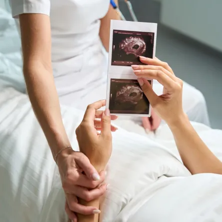 معلومات عن الحمل خارج الرحم والفرق بينها وبين الحمل الطبيعي