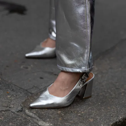 حذاء فضي من الستريت ستايل - الصورة من Launchmetrics/Spotlight ©