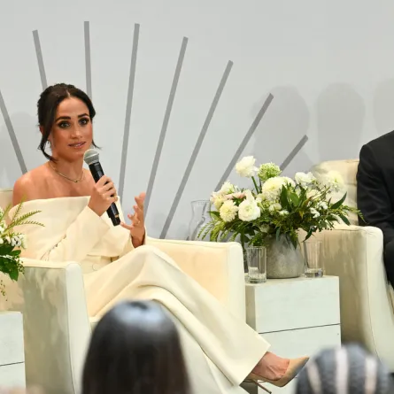 الأمير هاري وميغان ماركل  Meghan and Prince Harry في مدينة نيويورك (مصد الصورة:  Bryan Bedder / GETTY IMAGES NORTH AMERICA / Getty Images via AFP)