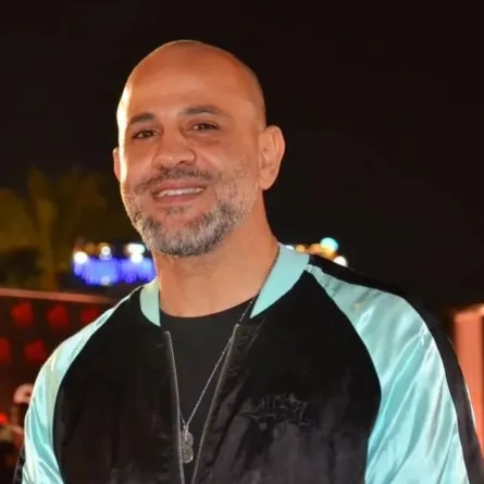 عزيز الشافعي- الصورة من صفحته على إنستغرام