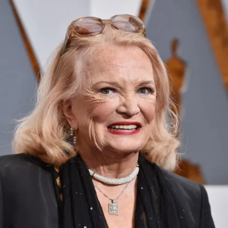 جينا رولاندز Gena Rowlands في حفل أوسكار 2016 (مصدر الصورة: KEVORK DJANSEZIAN / GETTY IMAGES NORTH AMERICA / Getty Images via AFP)