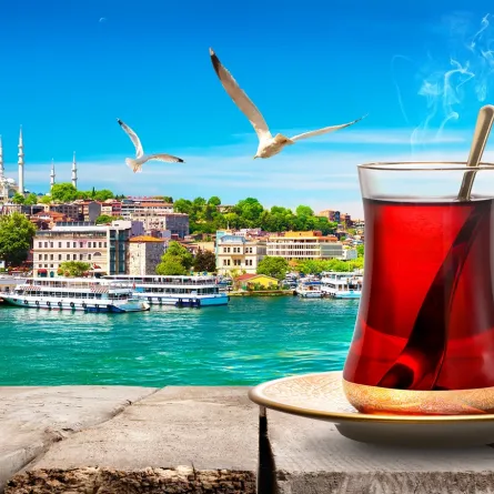 الشاي هو المشروب المفضل في اسطنبول