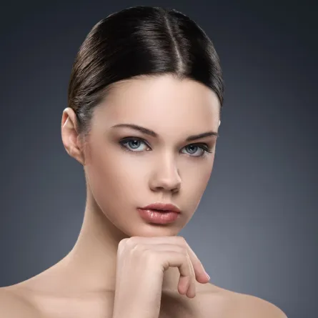 أفضل الكريمات التي تحارب تجاعيد الرقبة