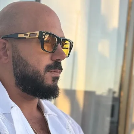 برسالة للفتيات القصيرات.. محمود العسيلي يشوّق الجمهور لأغنيته الجديدة 