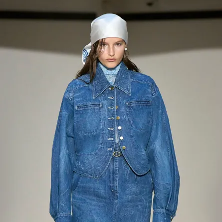 إطلالة من Mame Kurogouchi -  الصورة من Launchmetrics/Spotlight ©