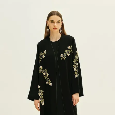 عباية مطرزة من أناتومي Anatomi - الصورة من حساب الماركة على إنستغرام