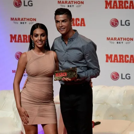 كريستيانو رونالدو Cristiano Ronaldo and Georgina Rodriguez في مدريد عام 2019 (مصدر الصورة: AFP / JAVIER SORIANO)