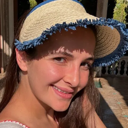 برفقة والدتها وزوجها.. شام الذهبي تكشف لقطات من إجازتها الصيفية