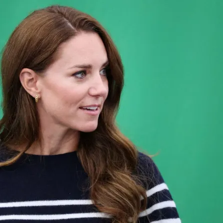 كاثرين (كيت ميدلتون) خلال زيارة إلى بليموث (Catherine during a visit in Plymouth). مصدر الصورة: Jeff Gilbert / POOL / AFP